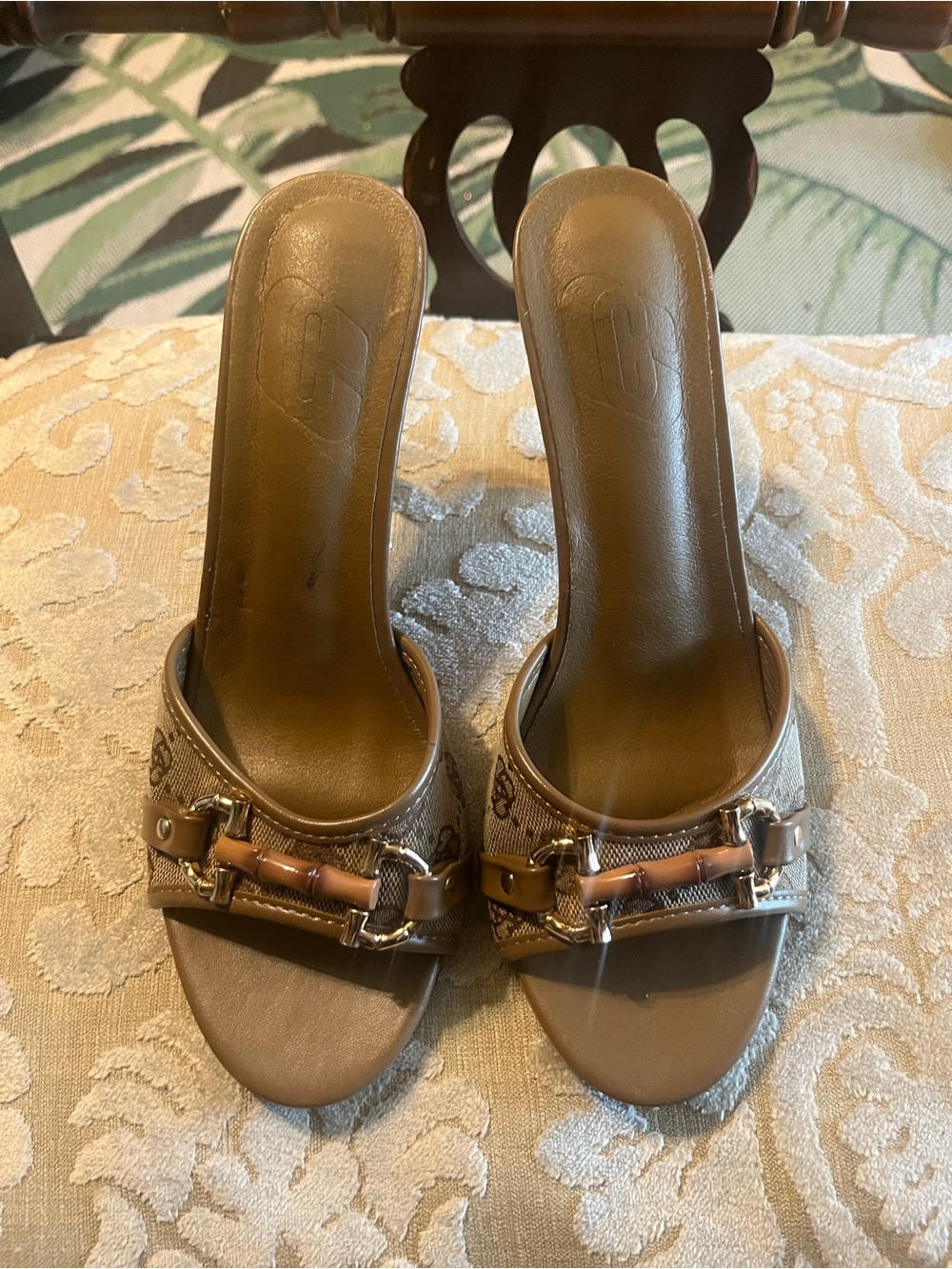 Women’s Brown Slide Sandals with Bamboo-Style Accent